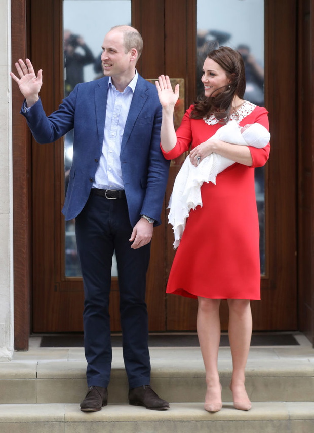 The Duke &amp; Duchess Of Cambridge Depart The Lindo Wing With Their New Son