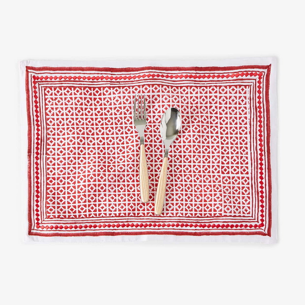 zara-home-lniana-podkladka-pod-talerz-z-nadrukiem-z-patchworkowym-efektem-22-90pln-adc1dbd