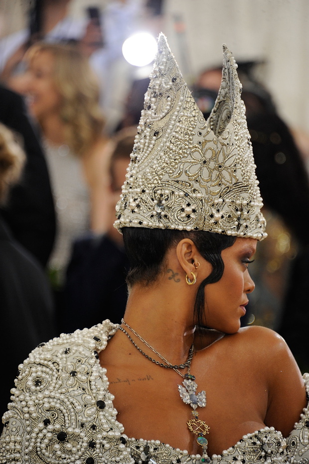 Heavenly Bodies: Fashion & The Catholic Imagination Costume Institute Gala