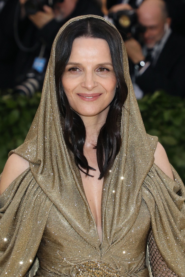 Heavenly Bodies: Fashion & The Catholic Imagination Costume Institute Gala