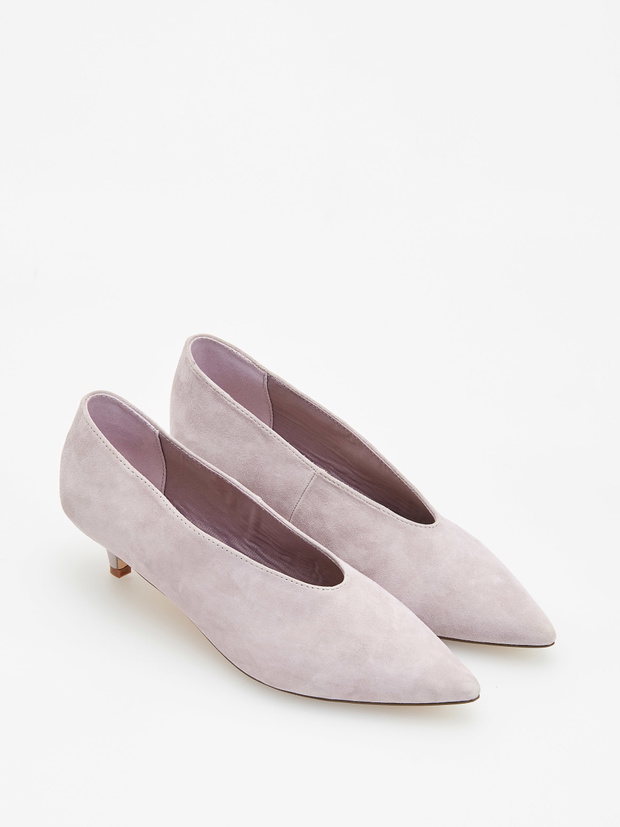 buty-v-neck-reserved-d2e4e5a