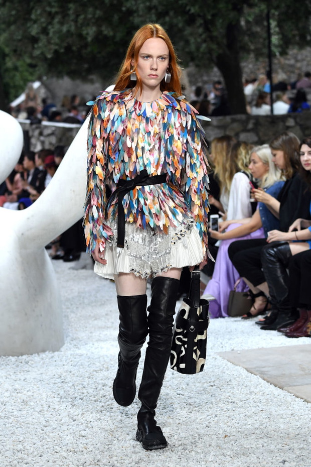 Louis Vuitton 2019 Cruise Collection : Runway