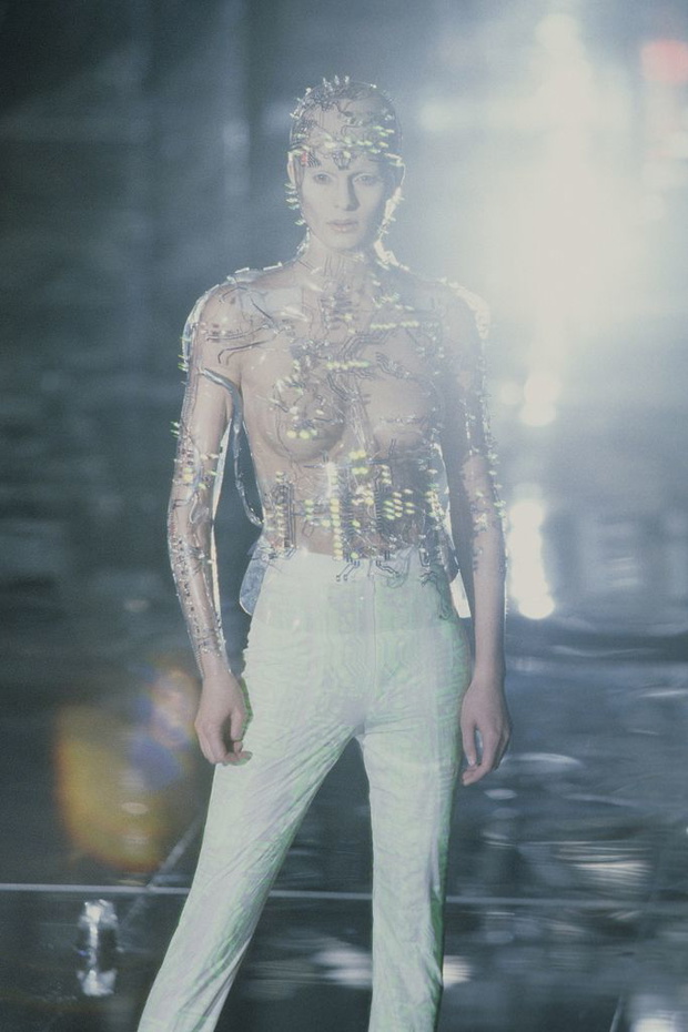 Givenchy Fall 1999 RTW