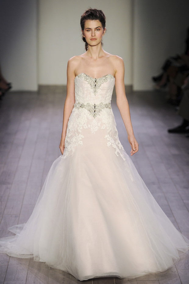 Suknie ślubne Alvina Valenta jesień-zima 2015/2016