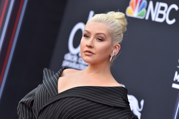 Christina Aguilera w koszuli polskiej marki Epuzer. Zobacz stylizację!
