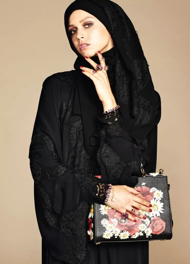 Duet Dolce & Gabbana zaprojektował kolekcję hidżabów