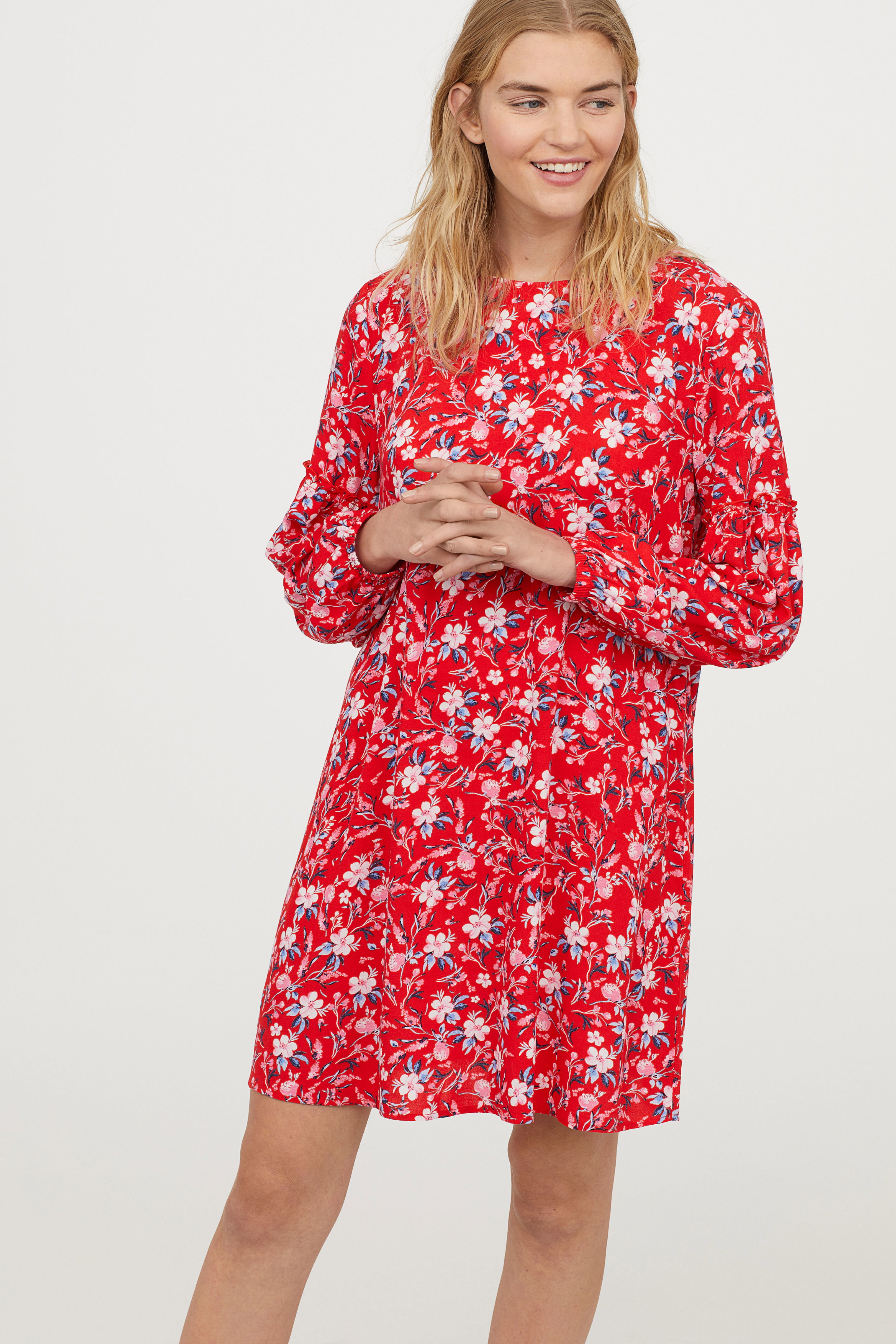 Wyprzedaż w H&M; Sukienka czerwony/kwiaty, 64,90 PLN zamiast 129,90 PLN