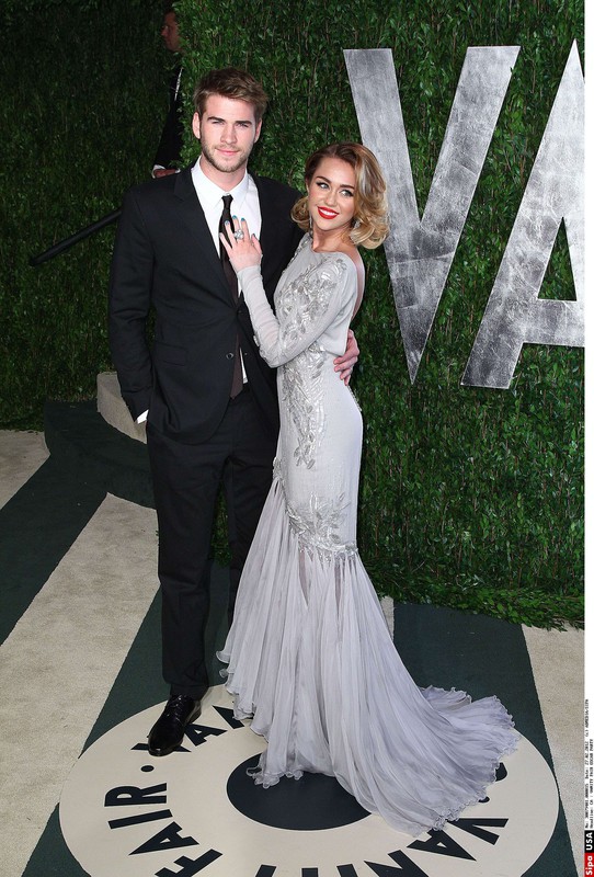 Miley Cyrus i Liam Hemsworth są zaręczeni!