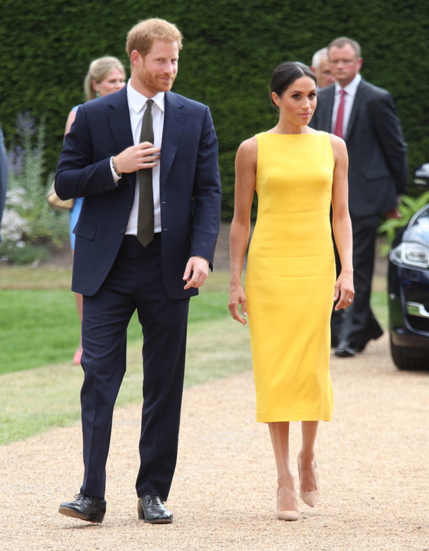 meghan-markle-i-ksiaze-harry-w-drodze-na-bankiet-w-marlborough-house-w-londynie-ecc8535