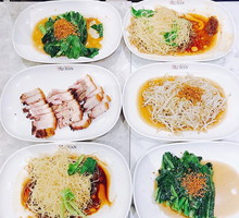 Street food nagrodzony gwiazdką Michelin: Sauce Chicken Rice and Noodle