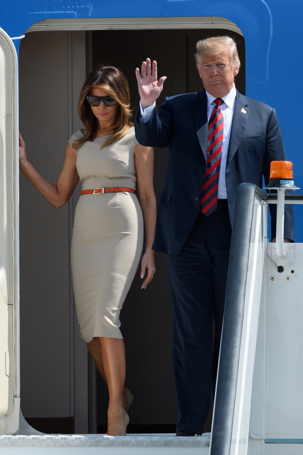 melania-trump-i-donald-trump-na-lotnisku-london-stansted-12-07-2018-c6ba749