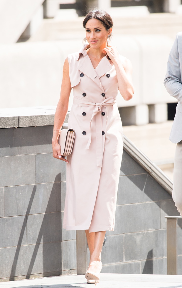 ksiezna-meghan-na-wystawie-o-nelsonie-mandeli-w-londynskim-southbank-centre-17-07-2018-125edeb