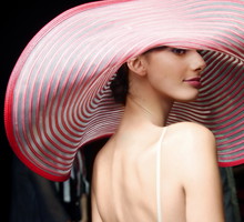 Konturowanie szyi. Nowy trend beauty?