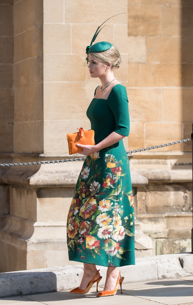 gwiazdy-w-sukienkach-w-kwiaty-lady-kitty-spencer-na-slubie-meghan-markle-i-ksiecia-harry-ego-19-05-2018-387026c