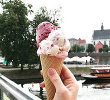 Lody w wafelku z lodziarni Lody Roma