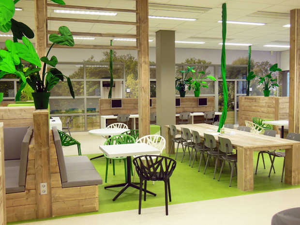 Filcowe ozdoby - kwiaty Wandschappen