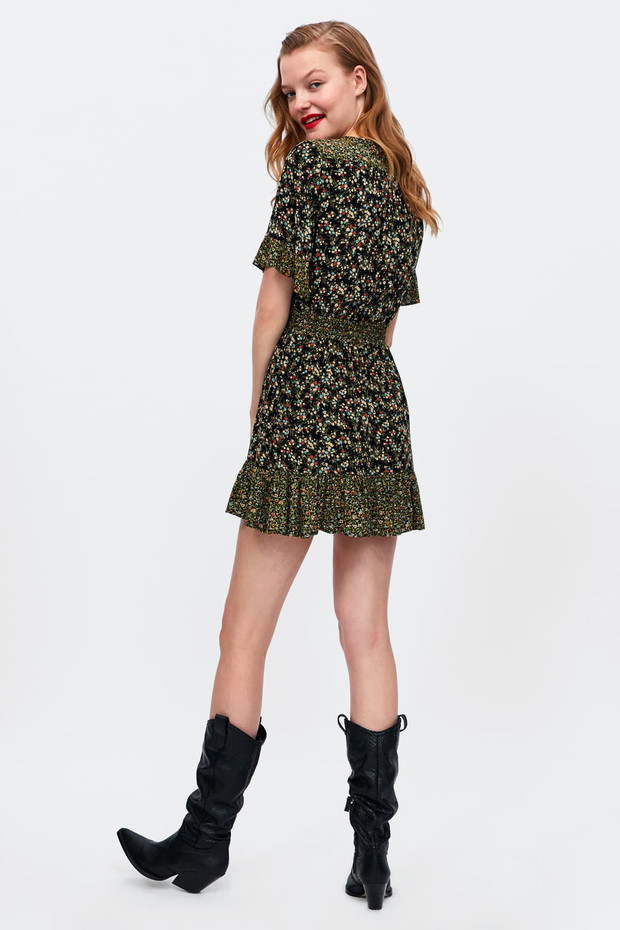 Sukienka Zara w kwiaty 139 zł