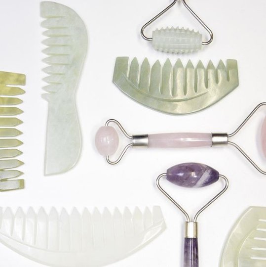 jade-rollers-i-grzebienie-jadeitowe-37618ec