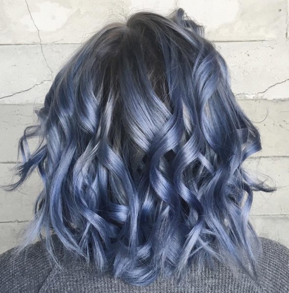 Denim hair - nowy trend w koloryzacji włosów?