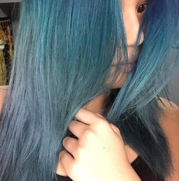Denim hair - nowy trend w koloryzacji włosów?