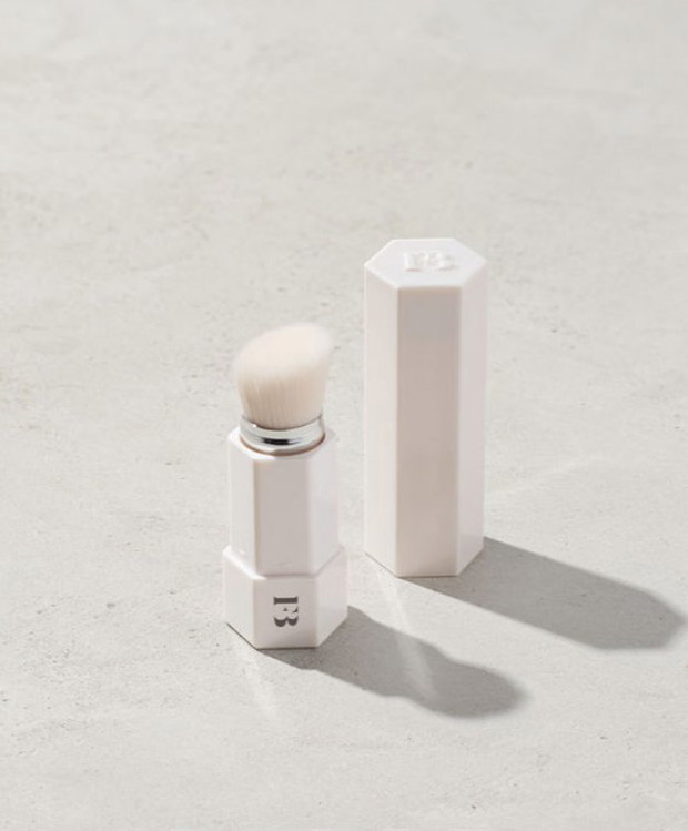Fenty Beauty by Rihanna, Portable Touch Up Brush 130, 101 zł