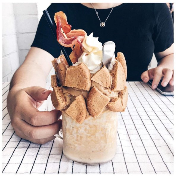 #freakshake - deser, który zawróci Ci w głowie!