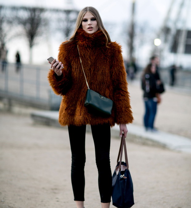 Street fashion: modelki off duty na Paris Fashion Week j-z 2016/2017