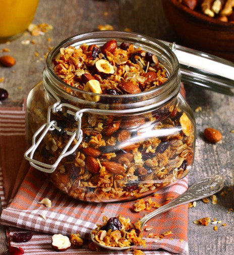 Śniadanie fit: domowa granola