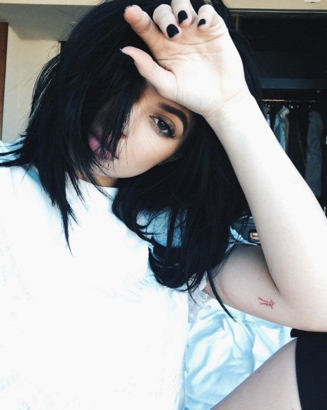 T-Rex Hands - nowy trend w robieniu selfie