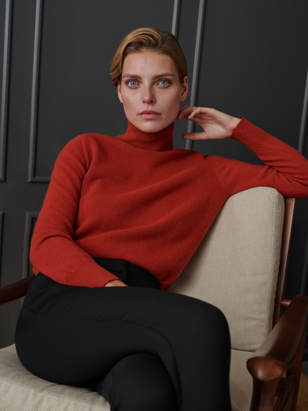 kolekcja-reserved-premium-jesien-2018-swete00r-z-welny-merino-i-kaszmiru-299-99-zl-52ae4a3