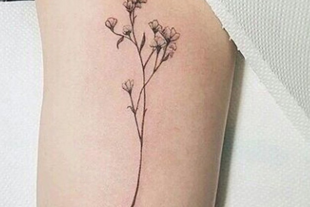 Tatuaże kwiaty, tatuaże rośliny, fot. instagram.com/lovetattoossss