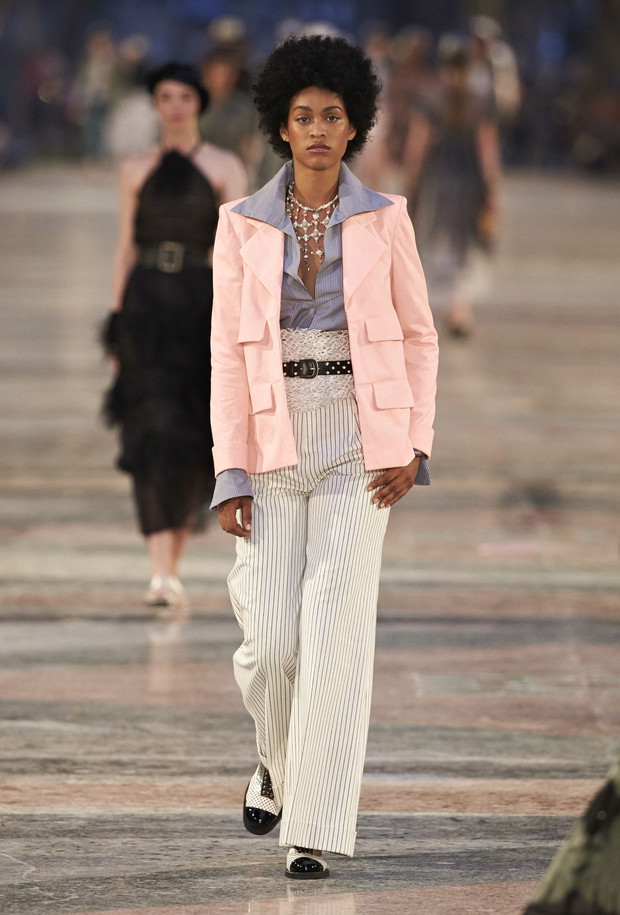 Chanel Cruise 2016/2017