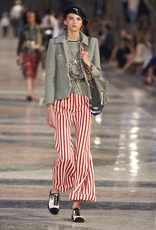 Chanel Cruise 2016/2017
