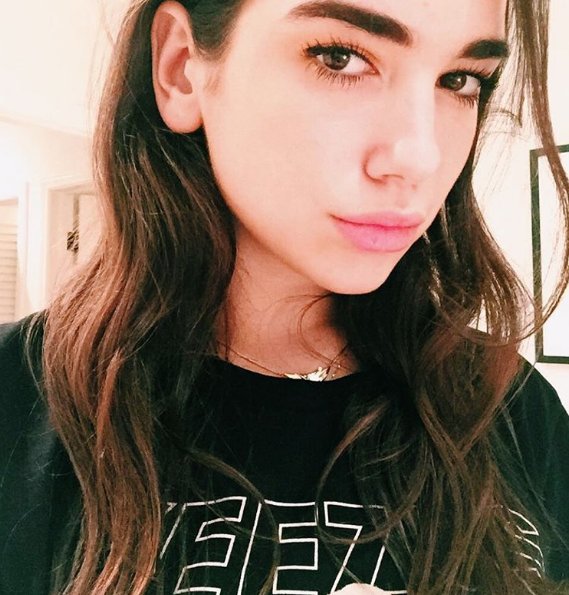 Kim jest Dua Lipa?