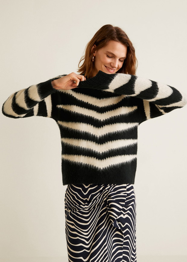 Mango, sweter w zebrę, 159,90 zł
