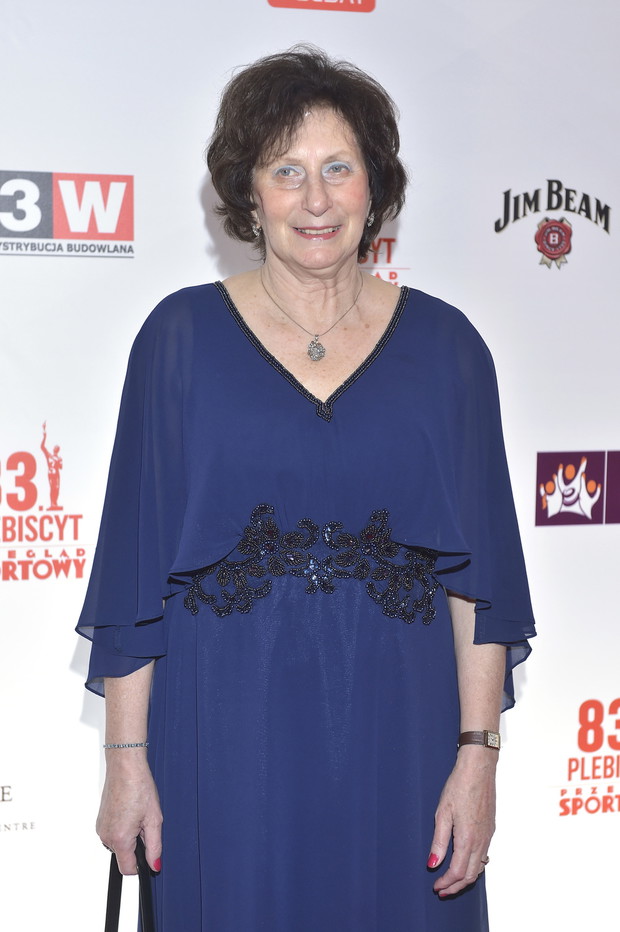 Irena Szewińska (1946-2018), lekkoatletka specjalizująca się w biegach sprinterskich i skoku w dal, a po zakończeniu kariery działaczka krajowych i międzynarodowych organizacji sportowych; Dama Orderu Orła Białego.