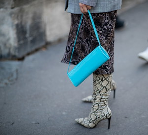 Kozaki w wężowy wzór - streetfashion