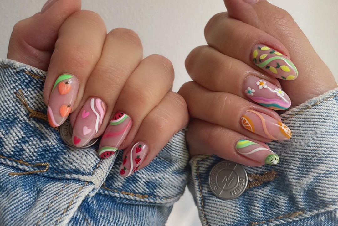 Owoce na paznokciach - idealny manicure na wiosnę