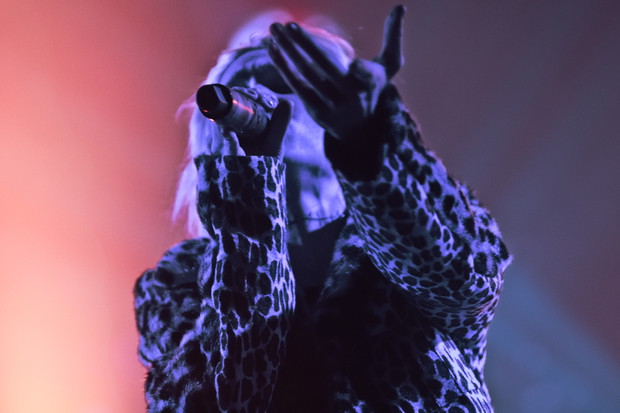 Koncert Grimes na Open