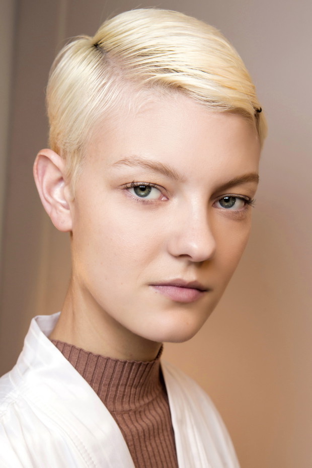 Modne fryzury blond