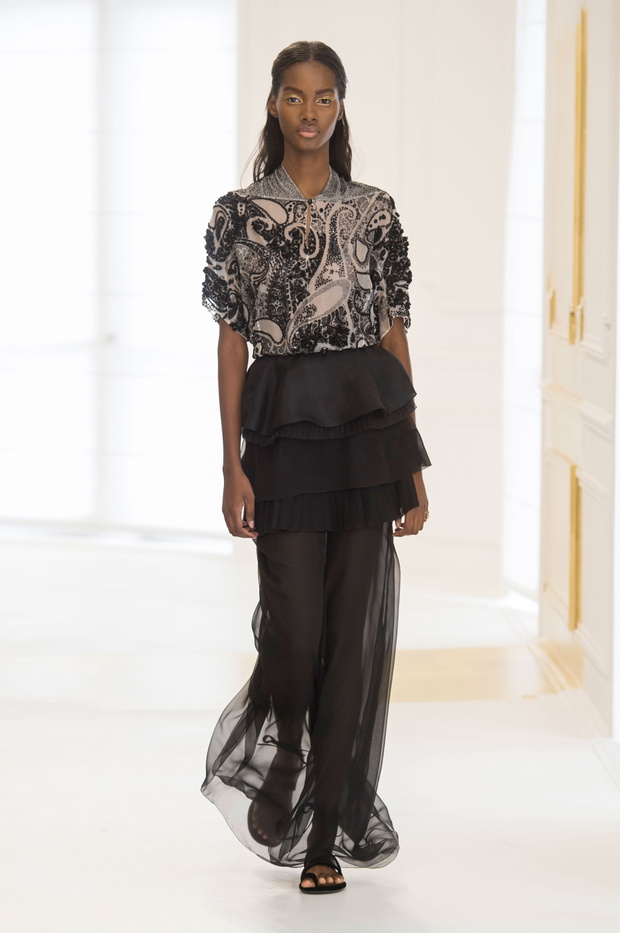 christian-dior-haute-couture-jesien-zima-2016-2017-fot-imaxtree14-9e04c4f
