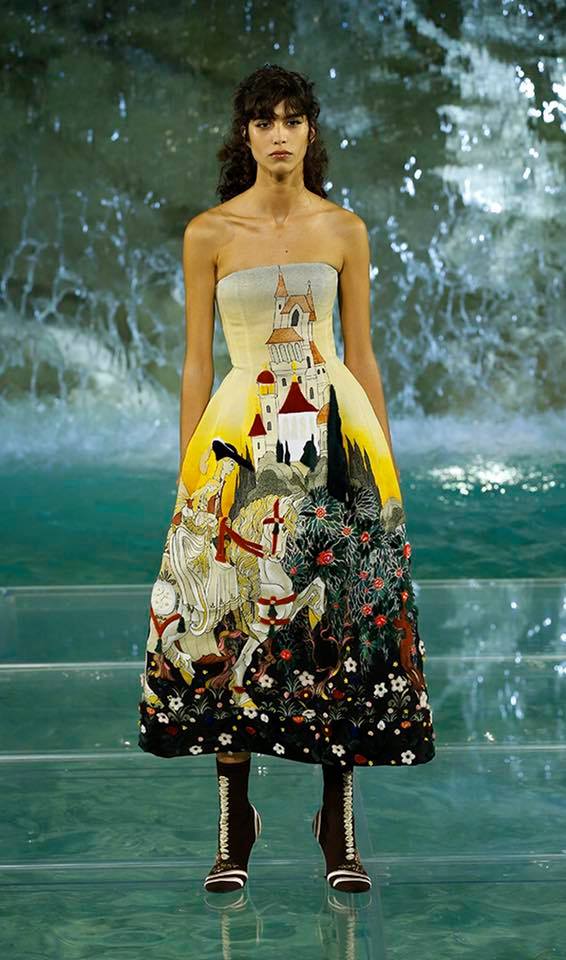Fendi haute couture jesień-zima 2016/2017, fot. facebook.com/fendi