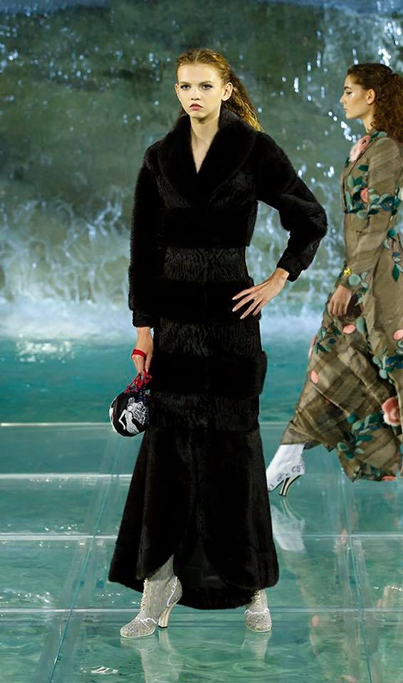 Fendi haute couture jesień-zima 2016/2017, fot. facebook.com/fendi