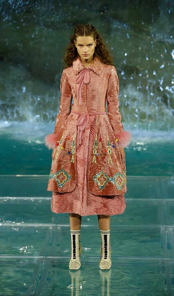 Fendi haute couture jesień-zima 2016/2017, fot. facebook.com/fendi