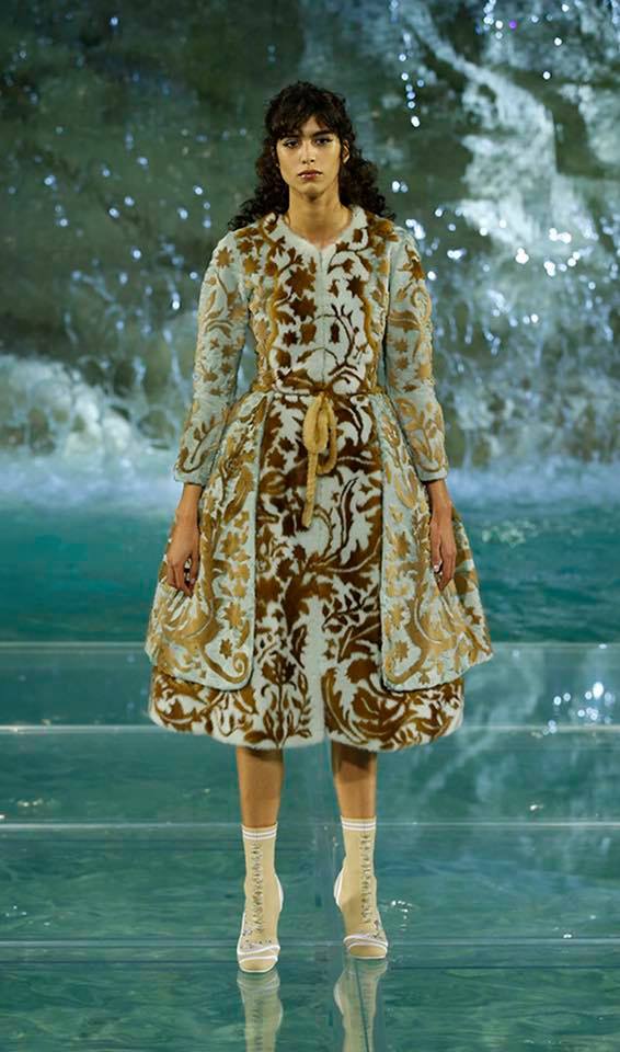 Fendi haute couture jesień-zima 2016/2017, fot. facebook.com/fendi