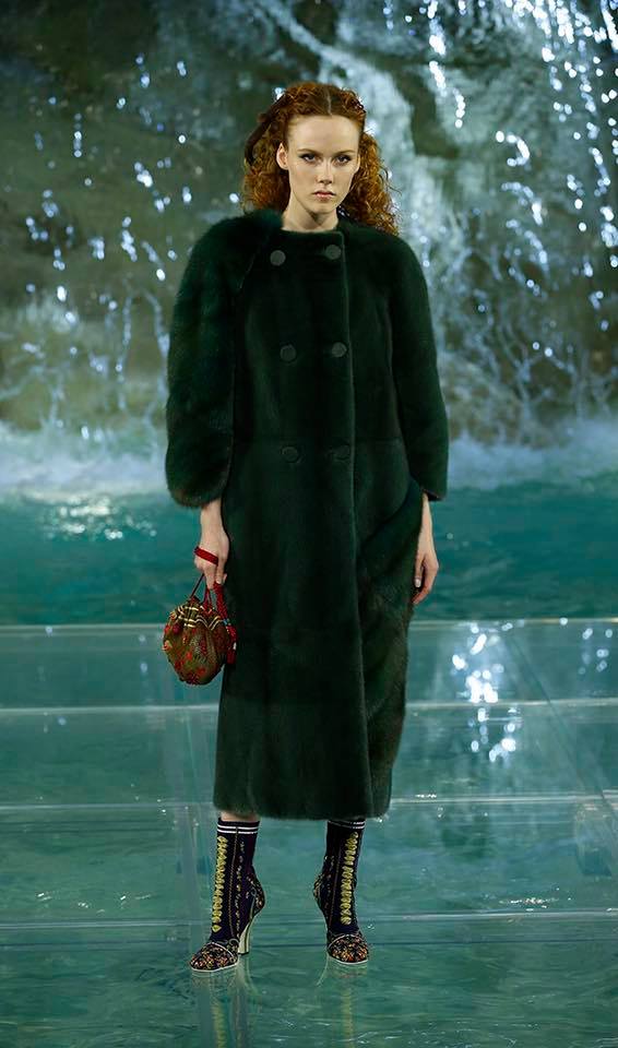 Fendi haute couture jesień-zima 2016/2017, fot. facebook.com/fendi