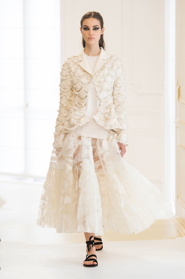 christian-dior-haute-couture-jesien-zima-2016-2017-fot-imaxtree20-814de49