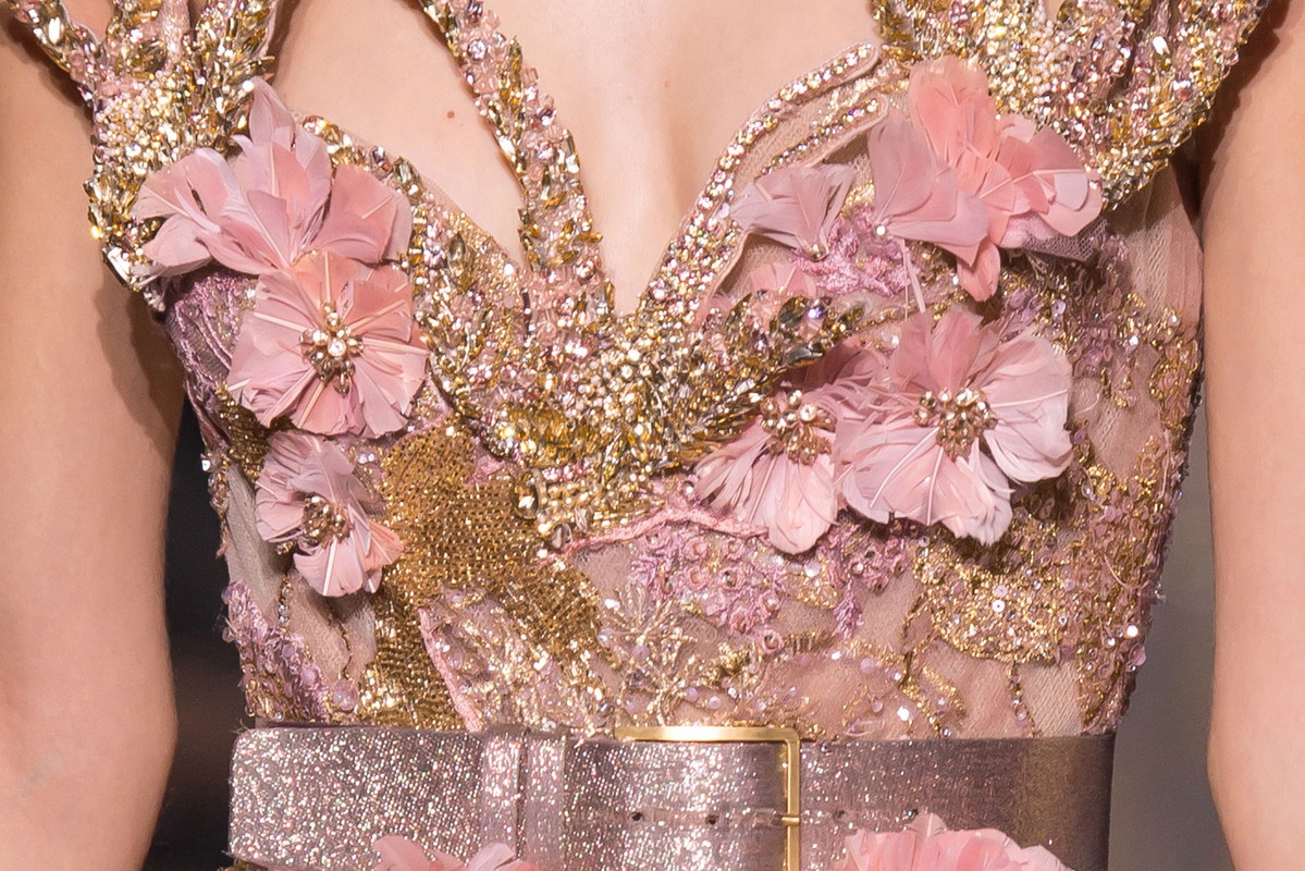 Elie Saab haute couture jesień-zima 2016/2017 - detale, fot. Imaxtree