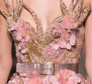 Elie Saab haute couture jesień-zima 2016/2017 - detale, fot. Imaxtree