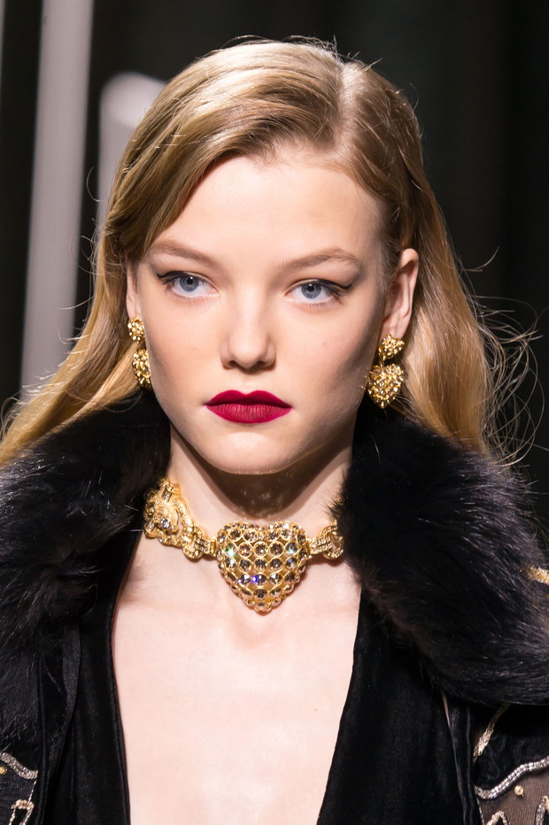 Elie Saab haute couture jesień-zima 2016/2017 - detale, fot. Imaxtree